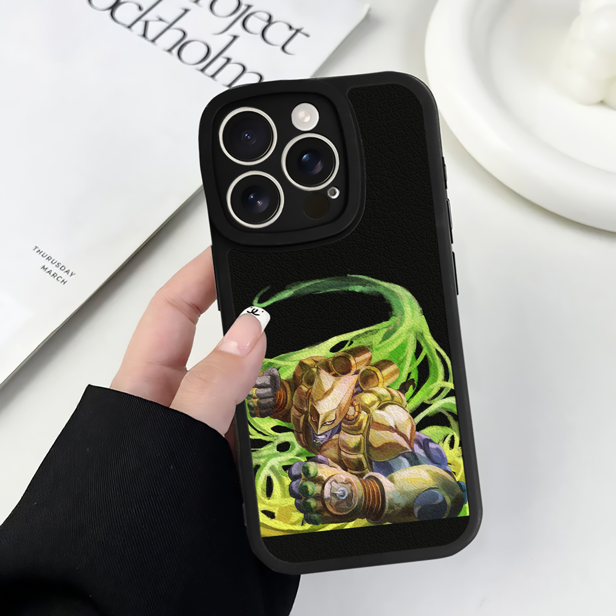 （画像用） ジョジョの奇妙な冒険 ディオ?ブランドー JoJo's Bizarre Adventure Dio Brando 【iPhone 16シリーズ対応】シリコンスマホケース（レザー調） 材質：シリコン